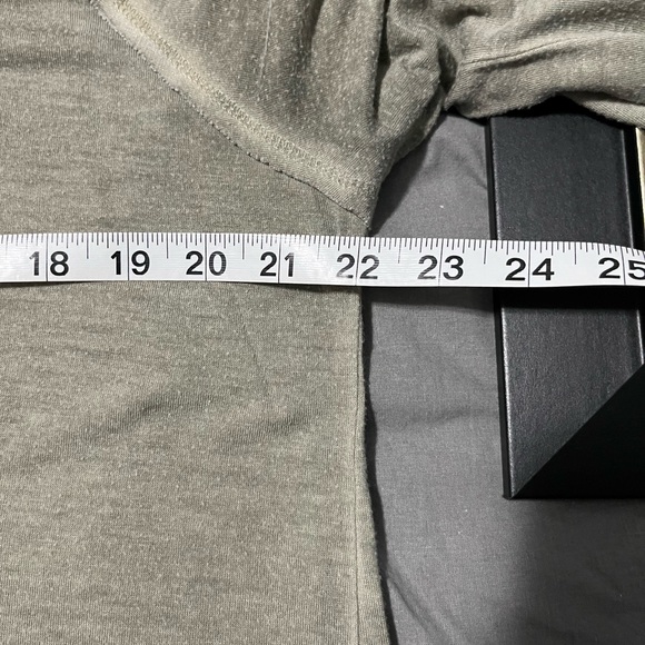 C&C California Women's XL Olive Top - Picture 6 of 6